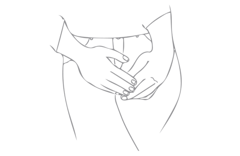 Pasient hender foran underliv